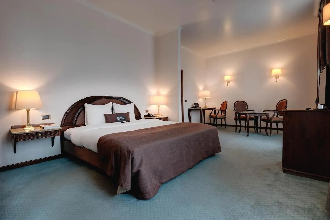 Hotel Kasteel Solhof Aartselaar 4*,